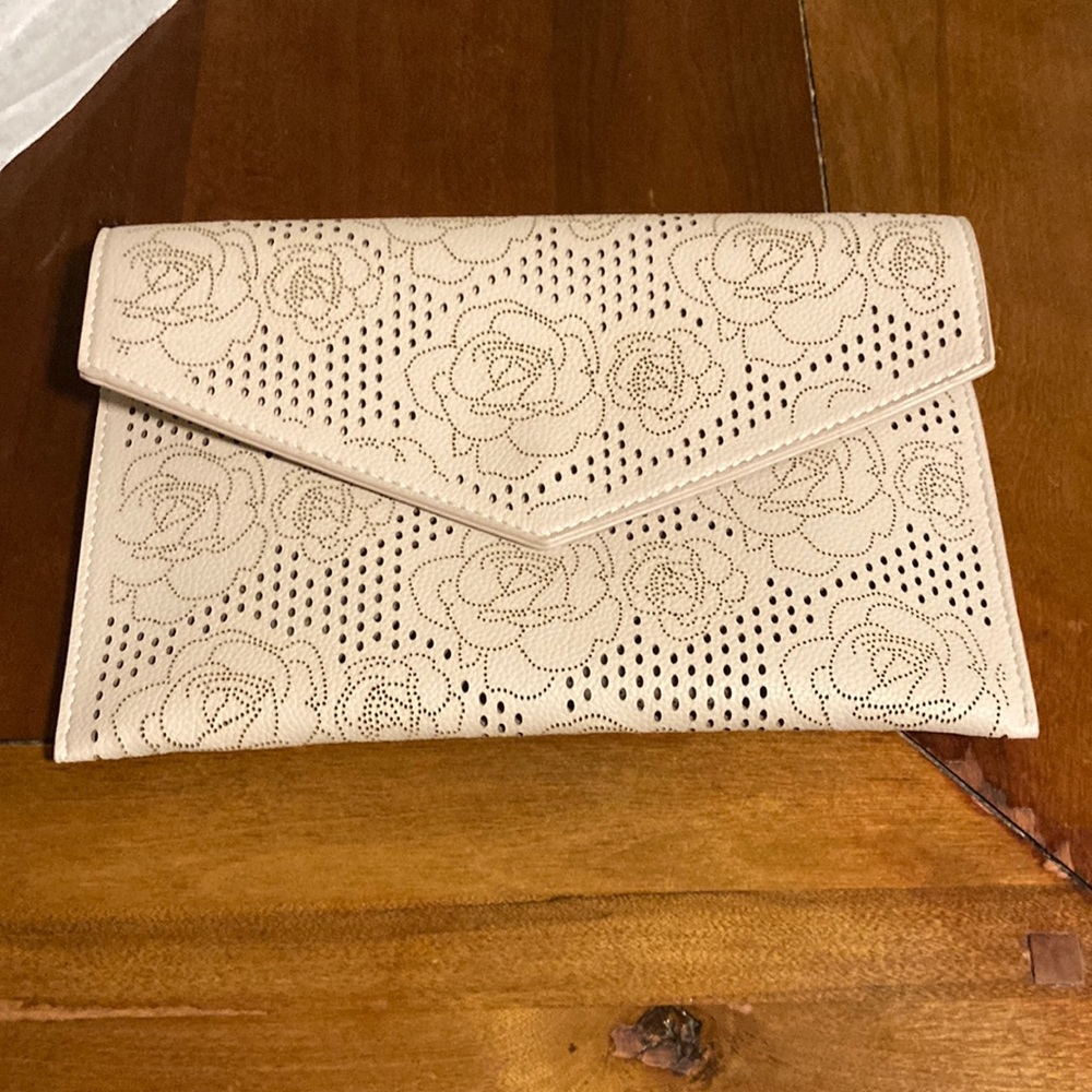 Lulus rose leather clutch